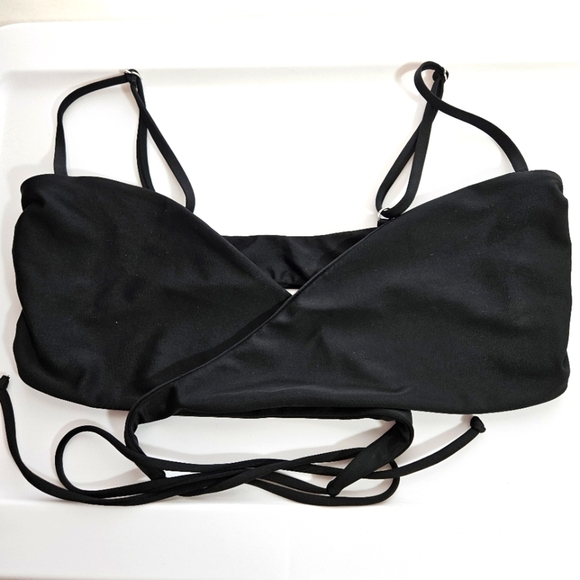Revolve Cami and Jax Women's Black Swim Open Wrap Bikini Top Size S. - Picture 3 of 8